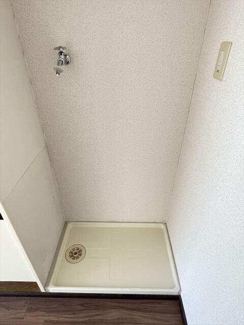 拡大写真:スカイコート赤羽第3 2階20の洗濯機置き場