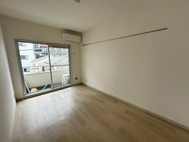 拡大写真:北区志茂2丁目 4階303の居間