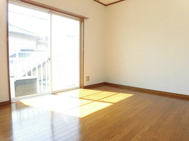 拡大写真:葛飾区高砂5丁目 2階203の居間