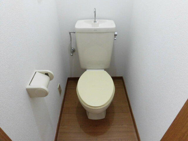 拡大写真:葛飾区高砂5丁目 2階203のトイレ
