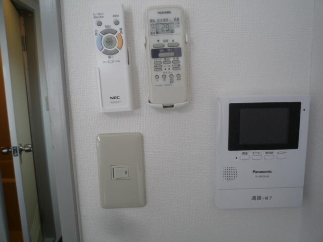 拡大写真:世田谷区用賀3丁目 2階205のセキュリティ