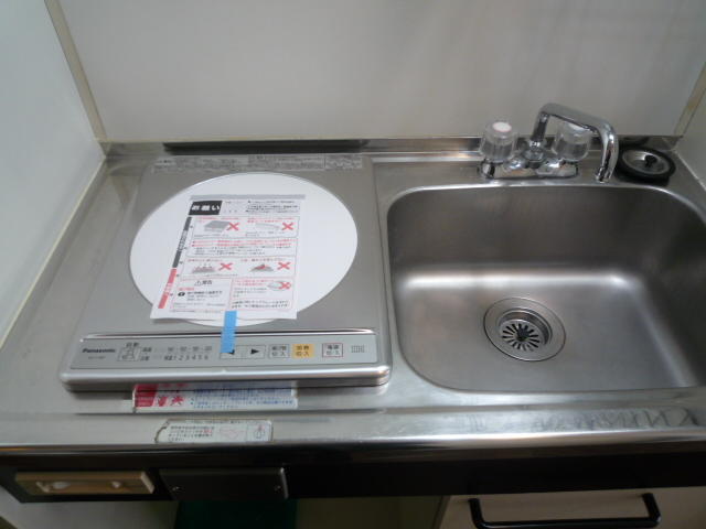 拡大写真:世田谷区用賀3丁目 2階205のキッチン