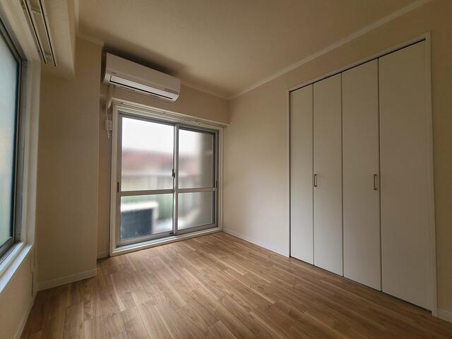 拡大写真：石井マンションＢ 1階102の居間