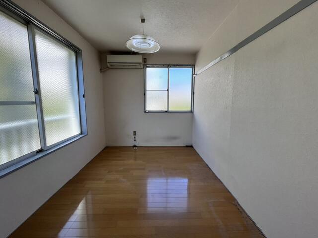 拡大写真：サンデーハイム 1階102の居間
