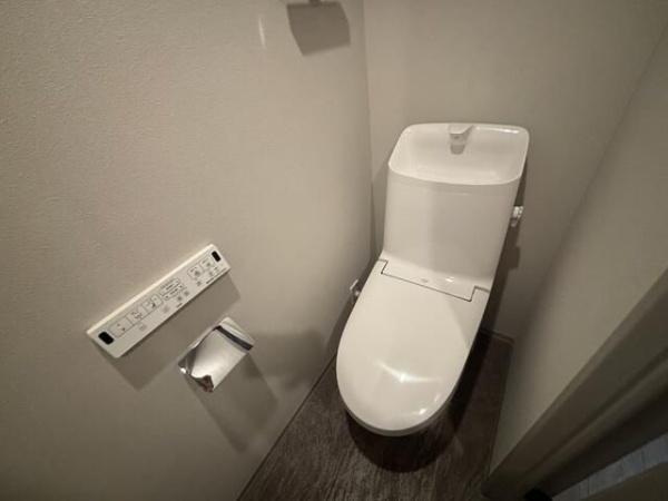 拡大写真：大田区北千束２丁目 2階302のトイレ