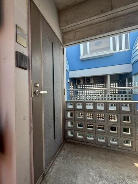 拡大写真:川崎市川崎区中島3丁目 5階401の玄関