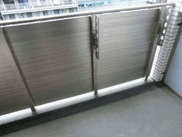 拡大写真:横浜市港北区新横浜3丁目 9階902のバルコニー