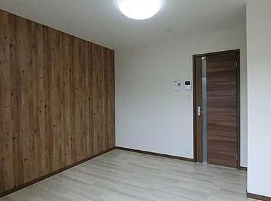 拡大写真:横浜市鶴見区生麦3丁目 1階102のリビング