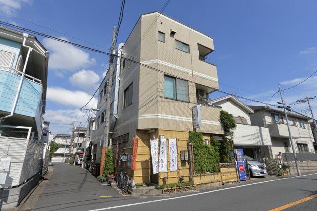 SEPIAの外観