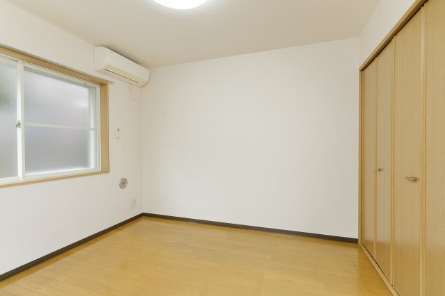 拡大写真：リリックコート翔　 1階101の洋室