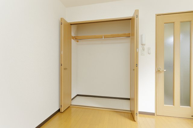 拡大写真：リリックコート翔　 1階101の収納