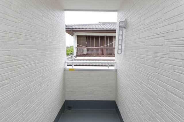 拡大写真:リーブルファイン新小岩 2階201のバルコニー