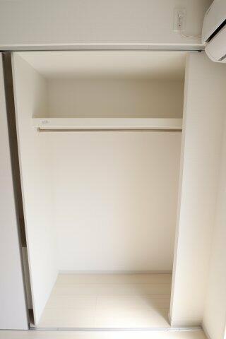 拡大写真：アセット一之江　 2階203の収納