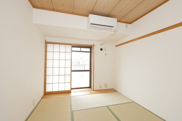 拡大写真:ラレーブ金町 3階304の和室