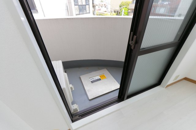 拡大写真:ラレーブ金町 3階304のバルコニー