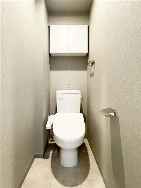 拡大写真:Alivis東瑞江 4階402のトイレ