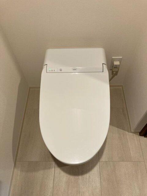 拡大写真:プラウドタワー小岩ファースト 8階818のトイレ