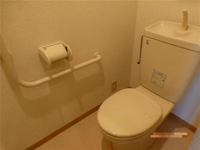 拡大写真:イリップス船堀 4階402のトイレ