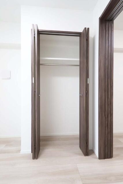 拡大写真：葛飾区青戸４丁目 3階304の収納