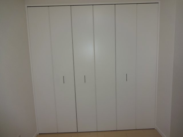 拡大写真:リファイズ小岩 3階303の収納