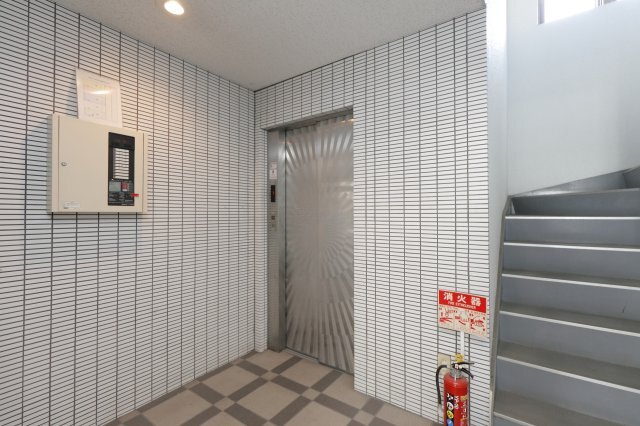 拡大写真:マリーナタカケンビルNo.6 3階303のその他共有部分