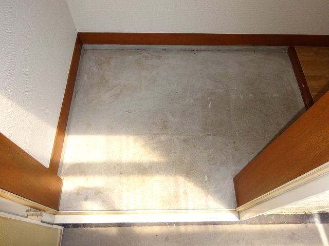 拡大写真:サンコーポ 2階201の玄関
