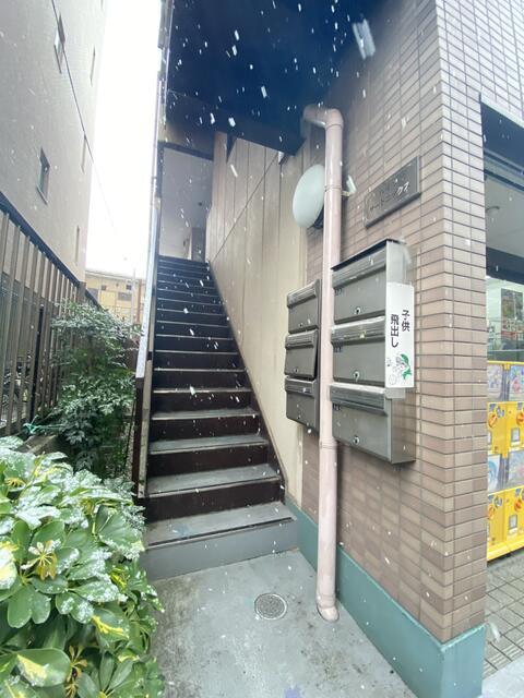 拡大写真:ハイツサードニクス 2階202のエントランス