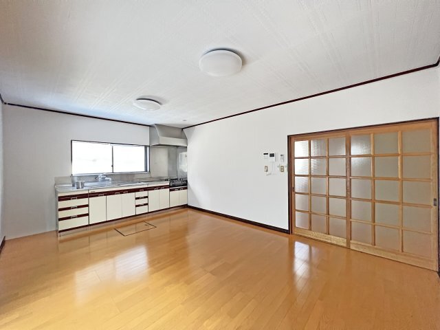 拡大写真:KK貸家 1階1の居間