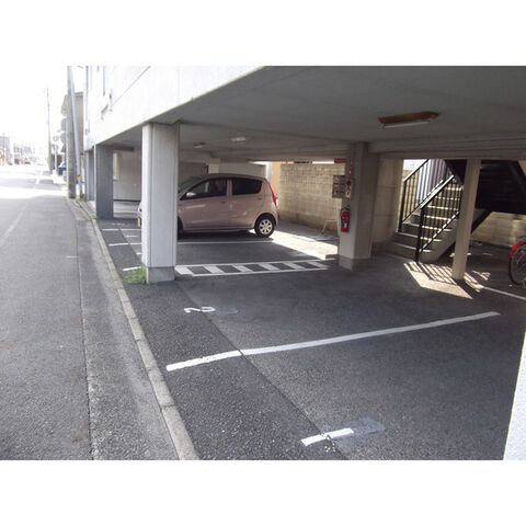 拡大写真:エクセレンス枕返 3階302の外観