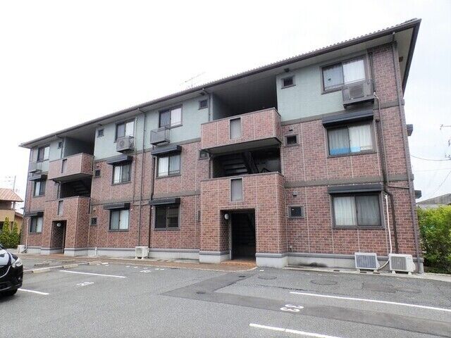 ペニーレーン A棟の外観
