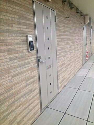 拡大写真:モダングランツG 2階202の外観