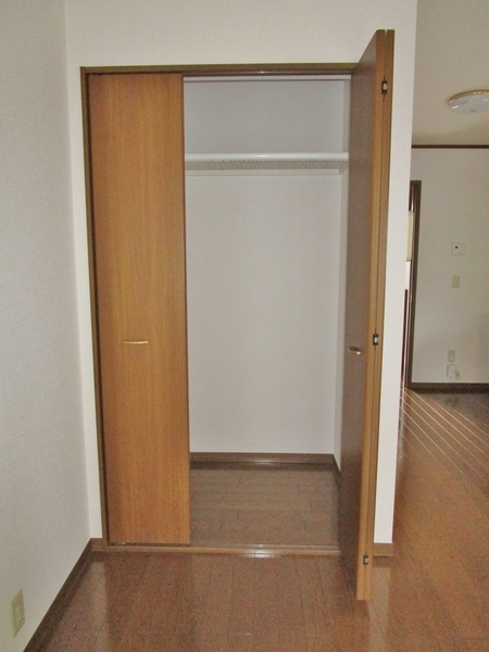 拡大写真:ガーデンハウス 1階102の内観
