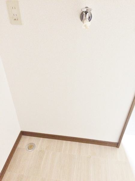 拡大写真:ガーデンハウス 1階12の洗濯置き場