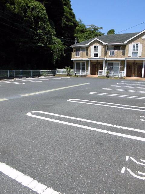 拡大写真:グリーンヒルズ カーサC 2階203の内観