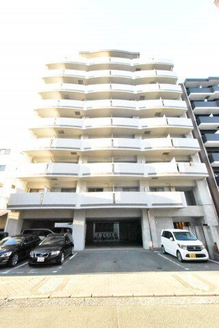 ルクレ新大阪レジデンスの外観