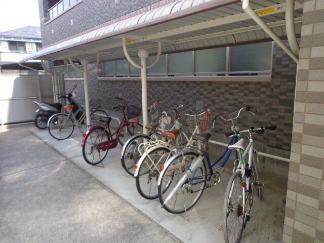拡大写真:ヌーヴェル・バーグ 3階303の外観