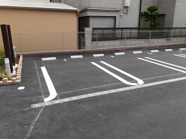 拡大写真:カーサ イン ピエトラ ロッサ 1階103の外観