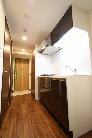 拡大写真:スプランディッド新大阪V 2階202のキッチン