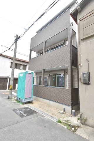 拡大写真:アート吹田泉町 1階101のエントランス