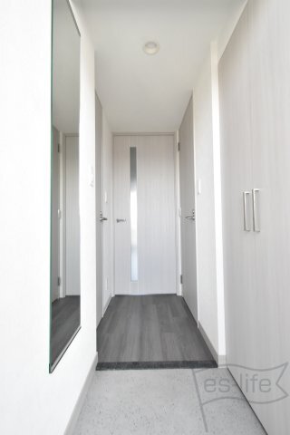 拡大写真:プレサンス塚本ベラビィ 11階1101の玄関