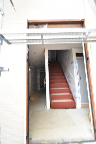 拡大写真:クリエオーレ徳庵 2階204のエントランス