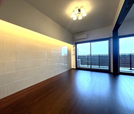 拡大写真：プレジオ森之宮 4階403の居間
