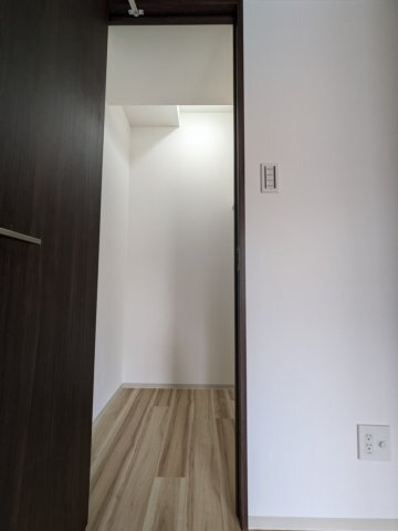 拡大写真:STANDZ新大阪 3階303の収納