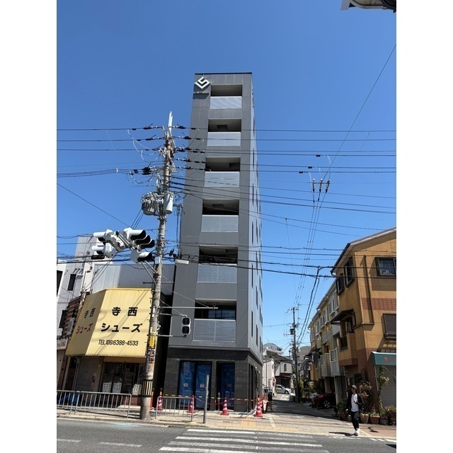 拡大写真:VEINZ SUITA 3階302のエントランス