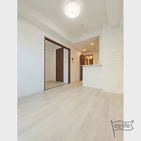 拡大写真:GRAN PASEO 江坂 6階604の居間
