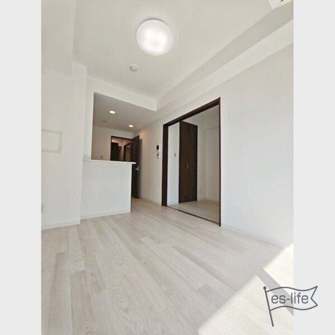 拡大写真:GRAN PASEO 江坂 6階607の居間