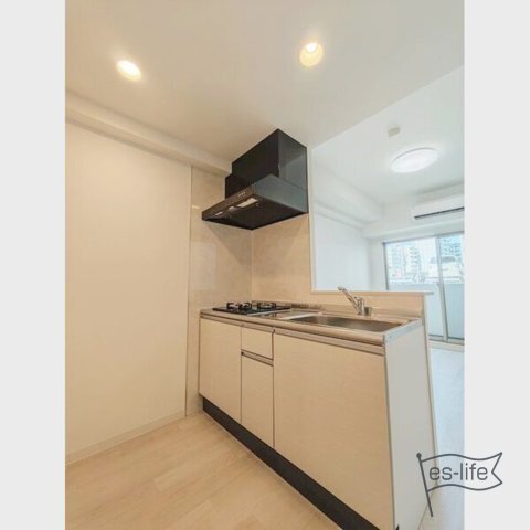 拡大写真:GRAN PASEO 江坂 8階802のキッチン