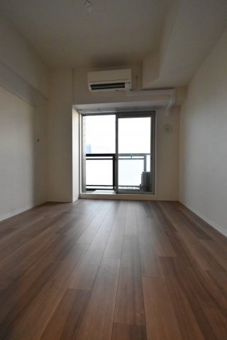拡大写真:プレサンス塚本駅前 10階1002の居間