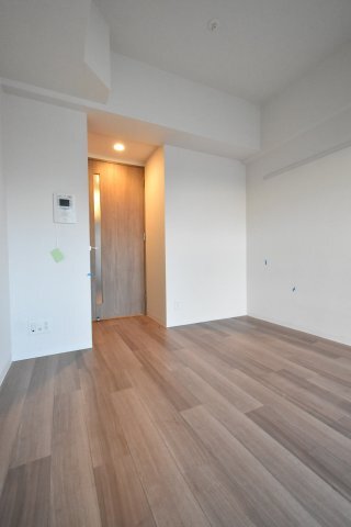 拡大写真:プレサンス塚本駅前 10階1002の寝室