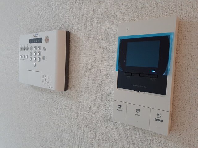 拡大写真:ドゥーヴル ボヌール 寺方錦通 3階303のセキュリティ